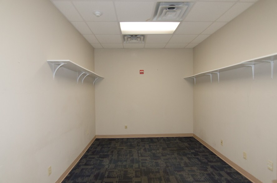 More Photos Of 400 Old Highway 290, Dripping Springs Healthcare For Sale