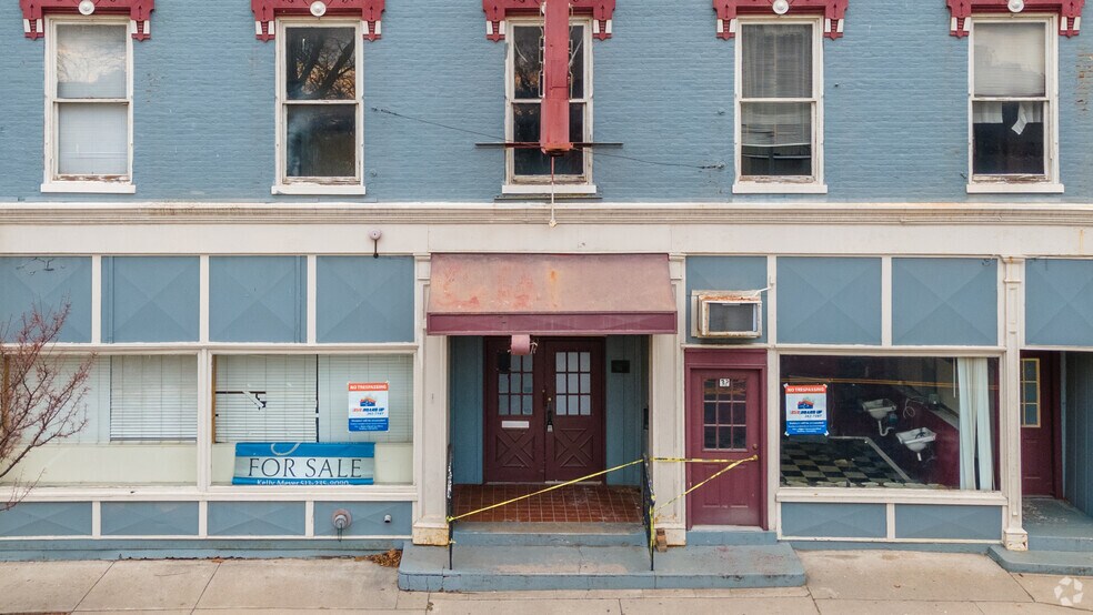 More Photos Of 34 S Main St, Middletown Storefront Retail Office For Sale