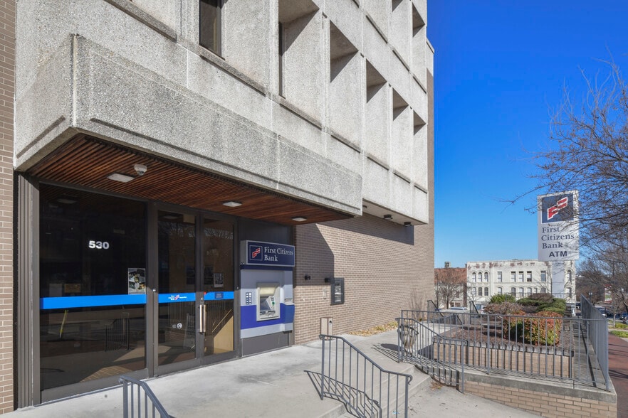 More Photos Of 530 Main St, Danville Office For Sale