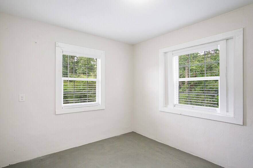 More Photos Of 14670 US Highway 98, Foley Office For Sale