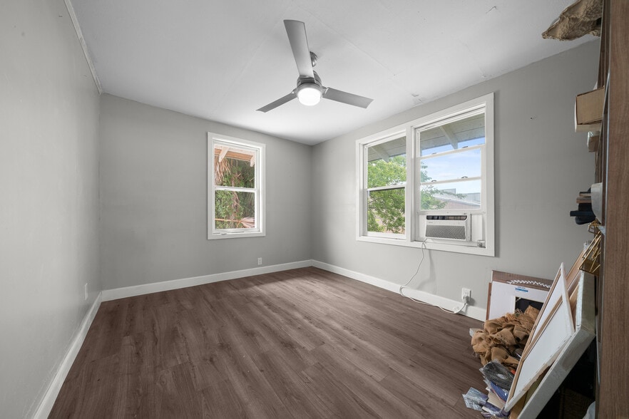 More Photos Of 98 NE 9th St, Ocala Unknown For Lease