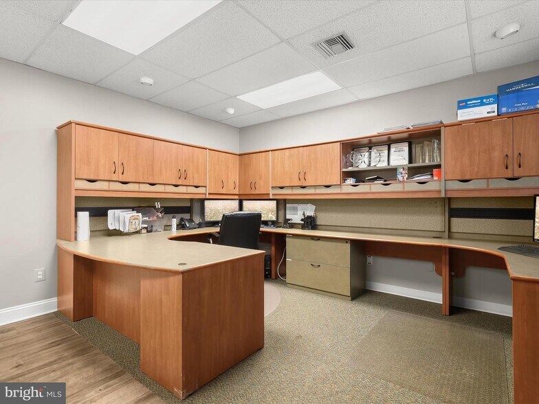 More Photos Of 54 Scott Adam Rd, Cockeysville Medical For Sale