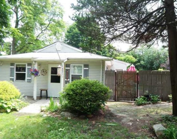 More Photos Of 1887 Joshuas Path, Central Islip Apartments For Sale