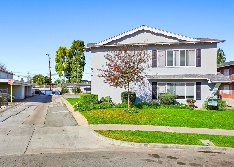 More Photos Of 10761 Palma Vista Ave, Garden Grove Apartments For Sale