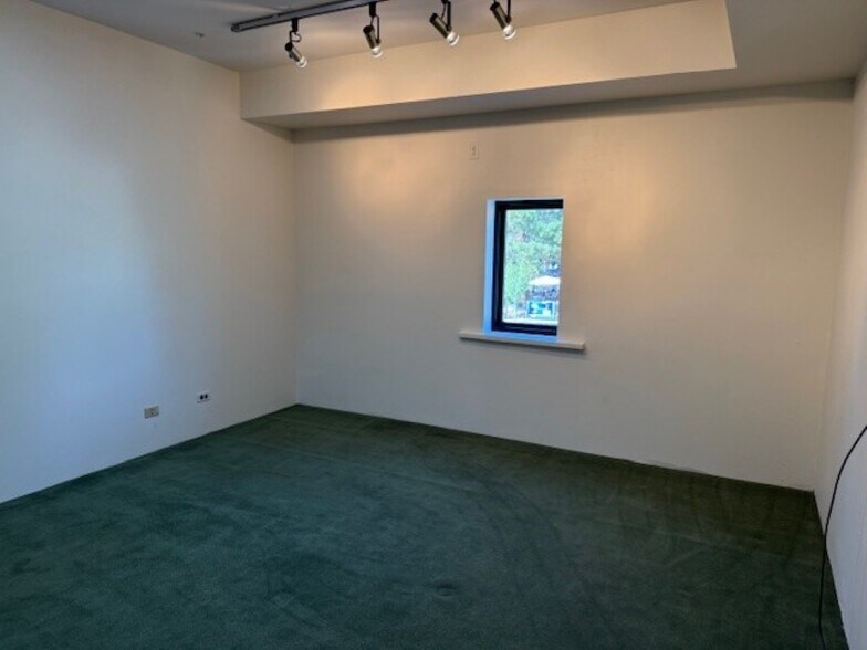 More Photos Of 100 S Madison St, Denver Office For Lease