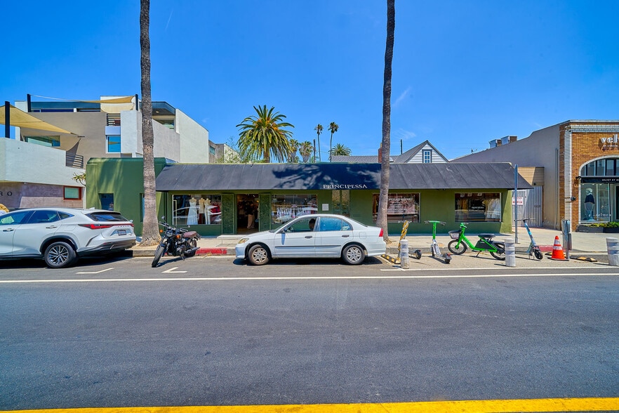 Primary Photo Of 1321-1325 Abbot Kinney Blvd, Venice Freestanding For Sale