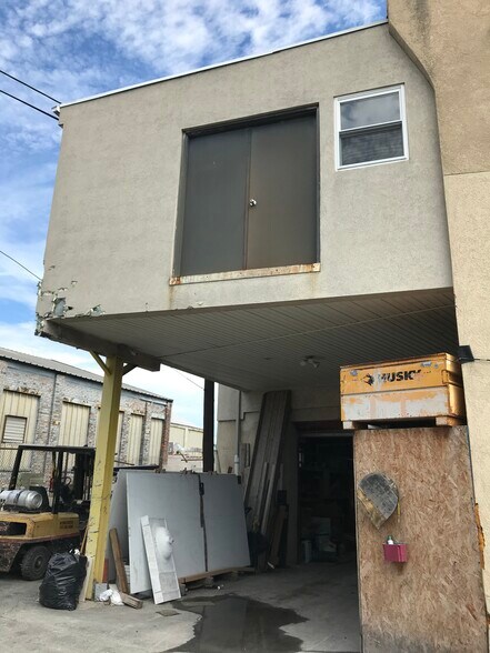 More Photos Of 2-6 Lister Ave, Newark Warehouse For Lease