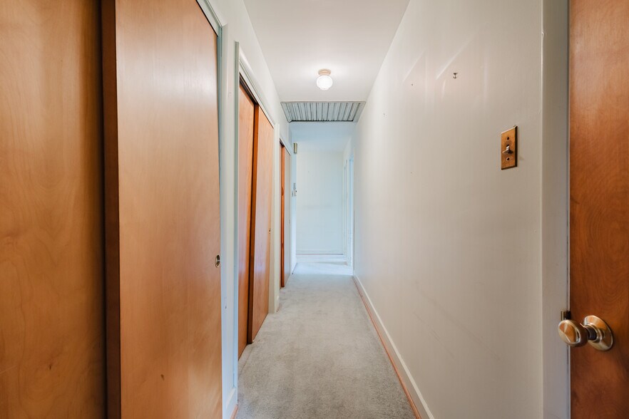More Photos Of 3025 Breckenwood Dr, Lexington Multifamily For Sale