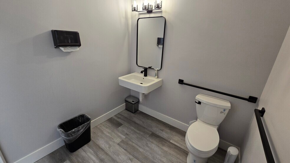 More Photos Of 3972 W Eau Gallie Blvd, Melbourne Medical For Lease