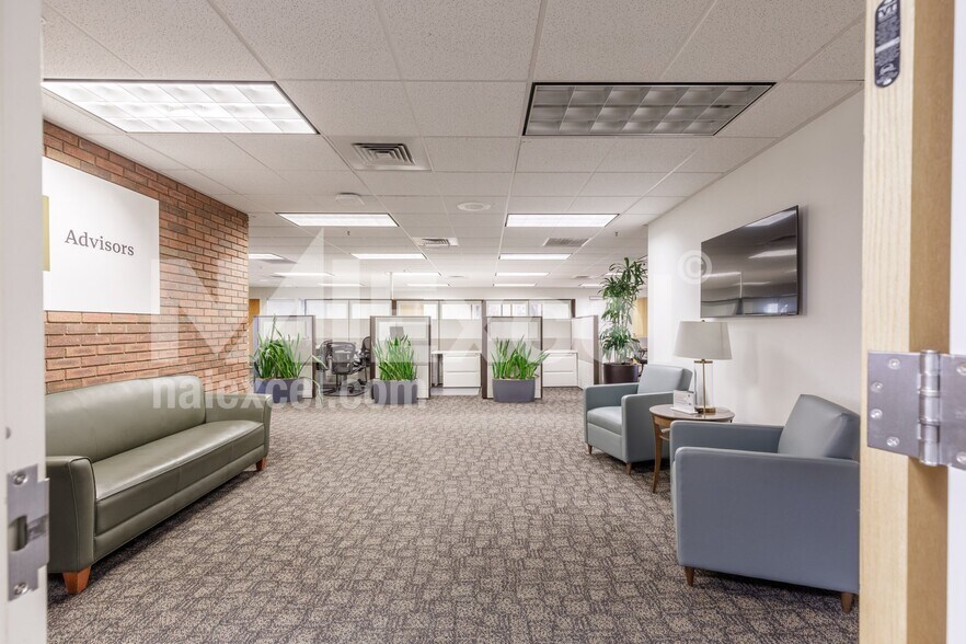 More Photos Of 1 S Main St, Saint George Bank For Sale