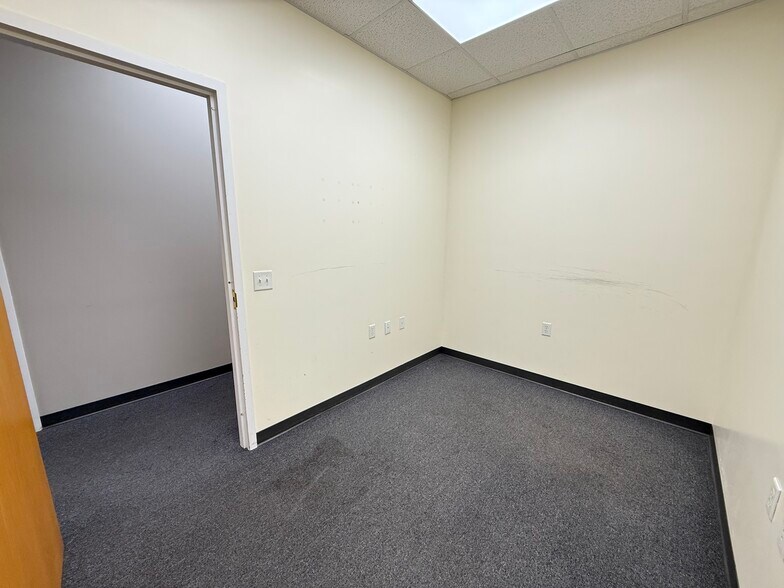 More Photos Of 1305 WI-69, New Glarus General Retail For Lease