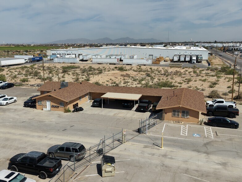 More Photos Of 12556 Weaver Rd, El Paso Light Distribution For Sale