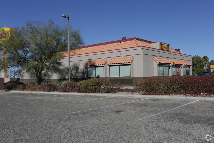 More Photos Of 2830 Lenwood Rd, Barstow Restaurant For Lease