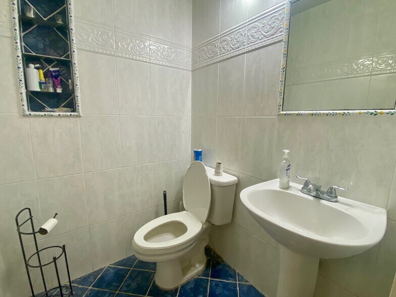 More Photos Of 4529 Del Prado Blvd S, Cape Coral General Retail For Sale