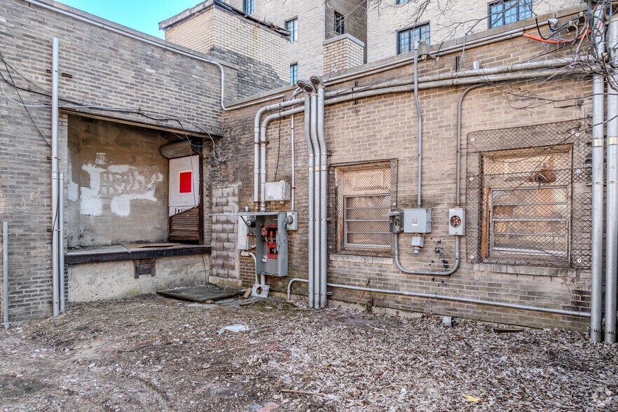 More Photos Of 1312 E Broad St, Columbus Apartments For Sale