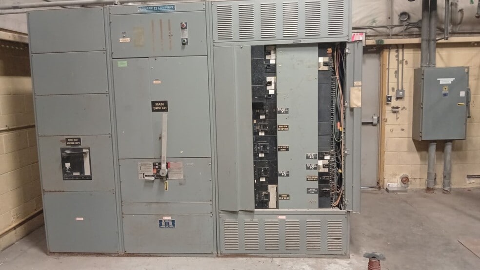 More Photos Of 502 Forest Rd, Hazleton Manufacturing For Lease