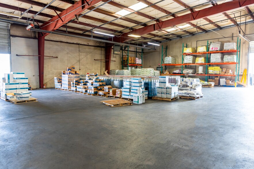 More Photos Of 167 Sentry Dr, Mansfield Warehouse For Lease