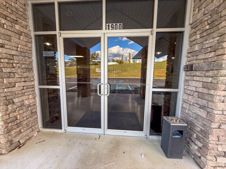 More Photos Of 1900 Golden Springs Rd, Anniston Lodge Meeting Hall For Sale