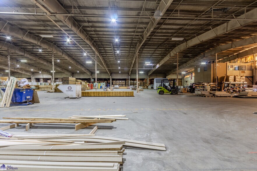 More Photos Of 7845 Carneal Rd, West Paducah Warehouse For Sale