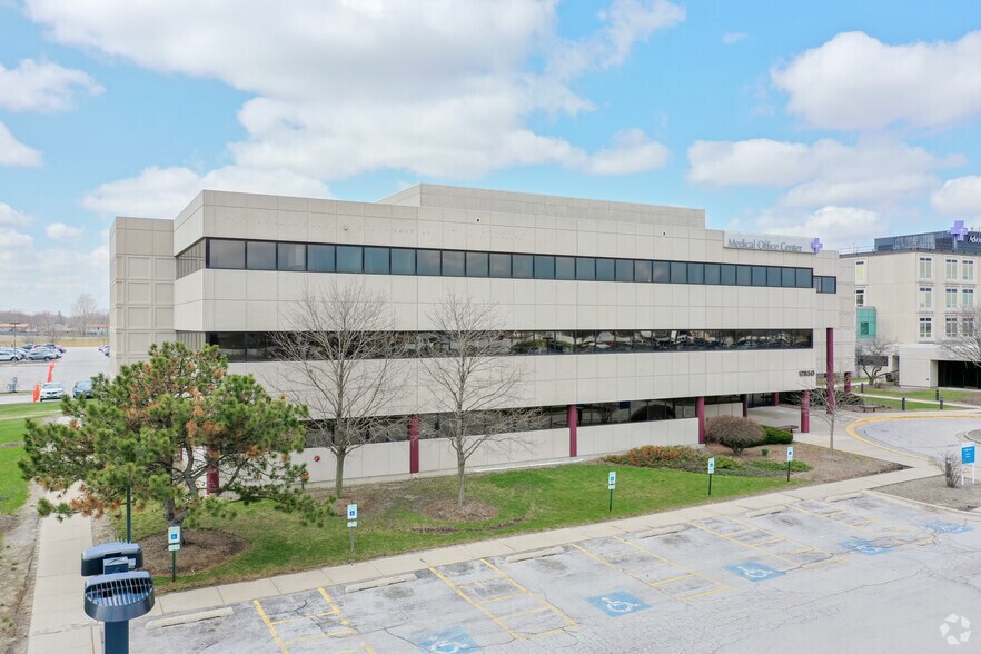 More Photos Of 17850 S Kedzie Ave, Hazel Crest Hospital For Lease