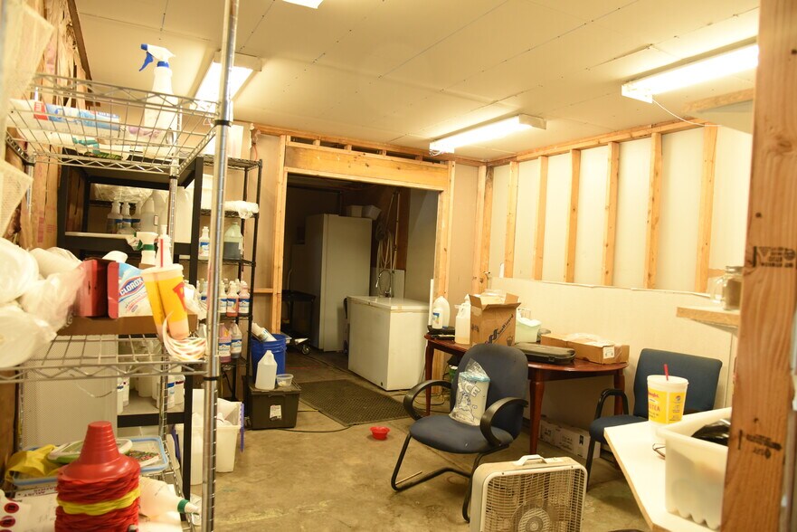 More Photos Of 1701 Central Pky SW, Decatur Warehouse For Lease