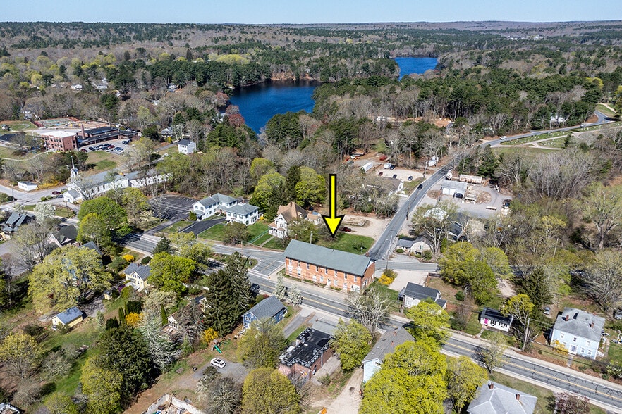More Photos Of 1081 Main St, Hopkinton Freestanding For Sale