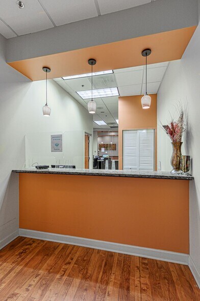 More Photos Of 7625 Maple Lawn Blvd, Fulton Medical For Sale
