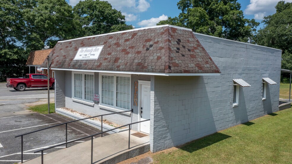 More Photos Of 48 Jones Mill Rd, Woodbury Office For Sale