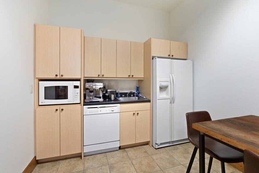 More Photos Of 442 Lincoln Ave, Steamboat Springs Flex For Sale