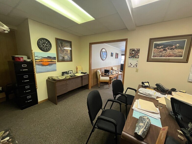 More Photos Of 407 N Main St, Valentine Loft Creative Space For Sale