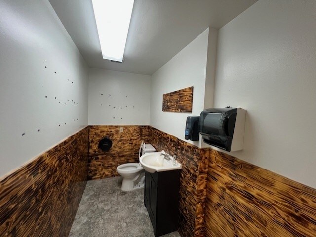 More Photos Of 701 S Frio St, San Antonio Warehouse For Lease