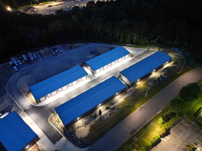 More Photos Of 1850 Chespark Dr, Gastonia Warehouse For Lease