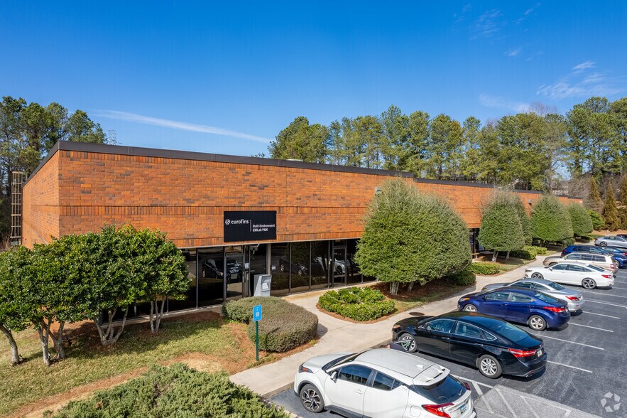 More Photos Of 6230 Regency Pky, Norcross Unknown For Lease