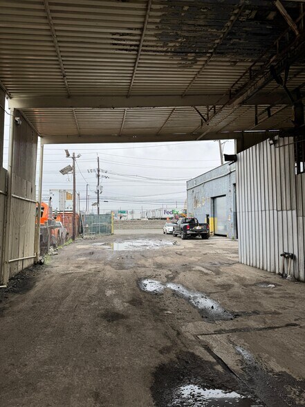 More Photos Of 184-188 Doremus Avenue ave, Newark Land For Lease