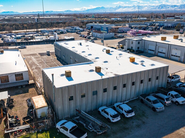More Photos Of 950 W 2100 S, Salt Lake City Auto Repair For Sale