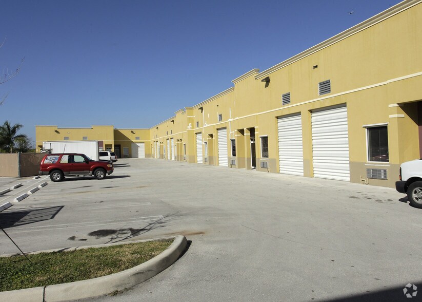 More Photos Of 15075 SW 137th St, Miami Warehouse For Lease
