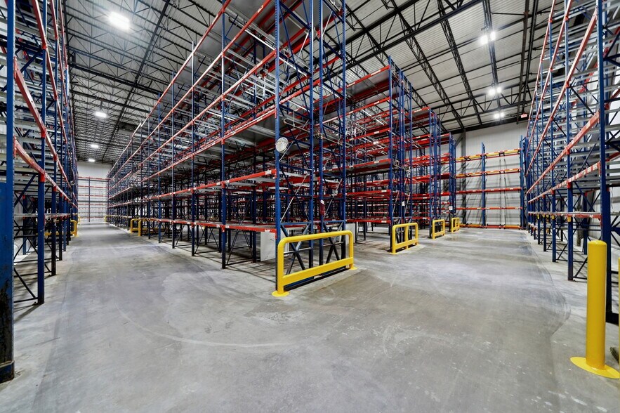 More Photos Of 3737 N Broadway, Saint Louis Refrigeration Cold Storage For Lease