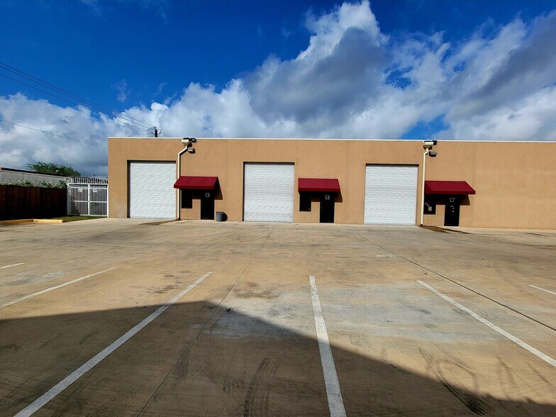 More Photos Of 6501 Ashcroft Dr, Houston Industrial For Lease
