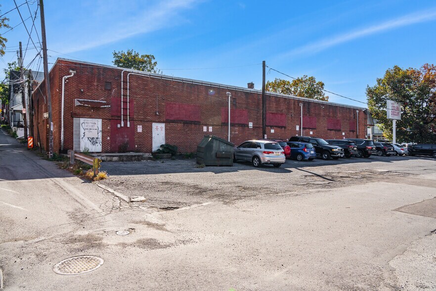 More Photos Of 509 Wyandotte St, Bethlehem General Retail For Lease