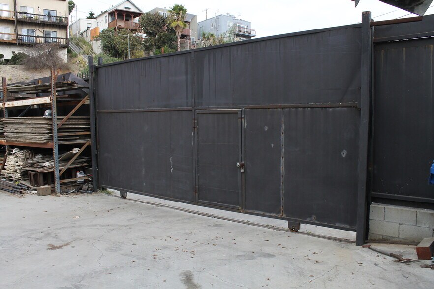 More Photos Of 661 N Pacific Ave, San Pedro Manufacturing For Sale