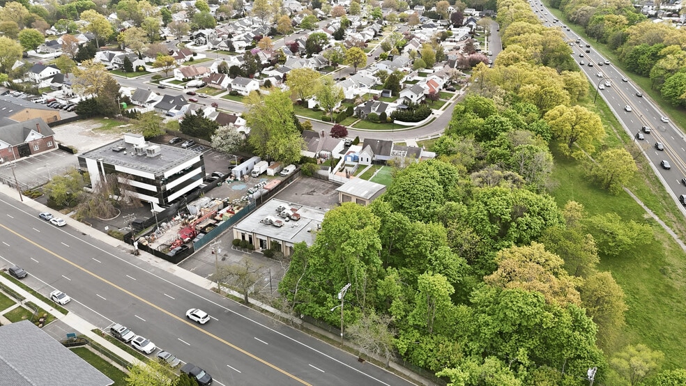 More Photos Of 123 Stewart Ave, Hicksville Medical For Sale