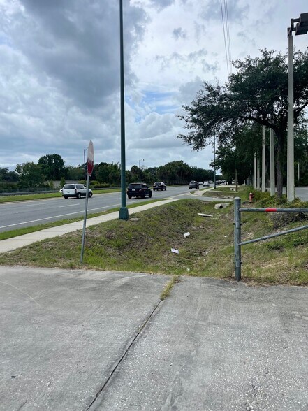 More Photos Of 10941 US Highway 441, Leesburg Auto Dealership For Sale