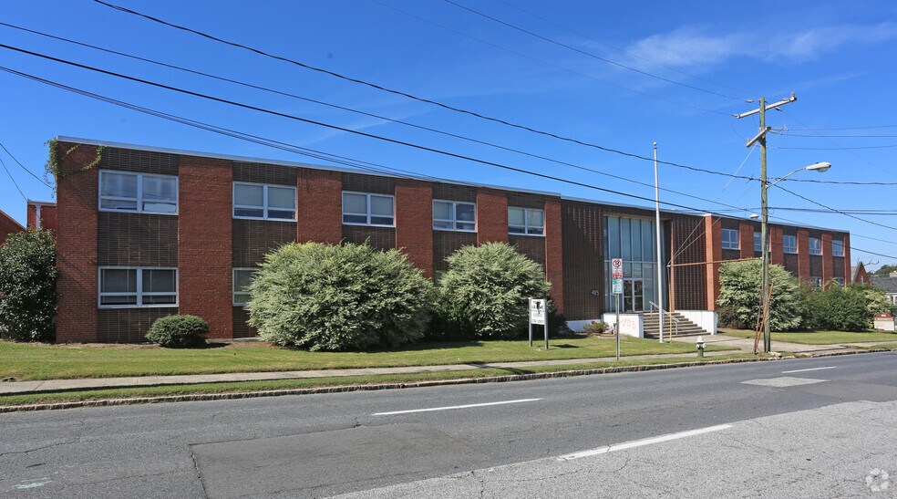 More Photos Of 415 N Edgeworth St, Greensboro Office For Lease