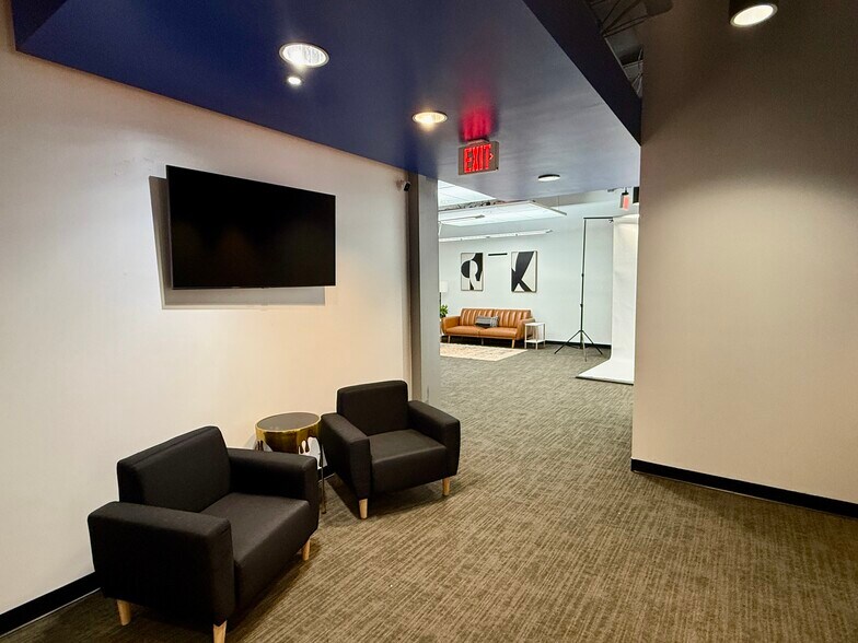 More Photos Of 1095 Zonolite Rd NE, Atlanta Loft Creative Space For Lease