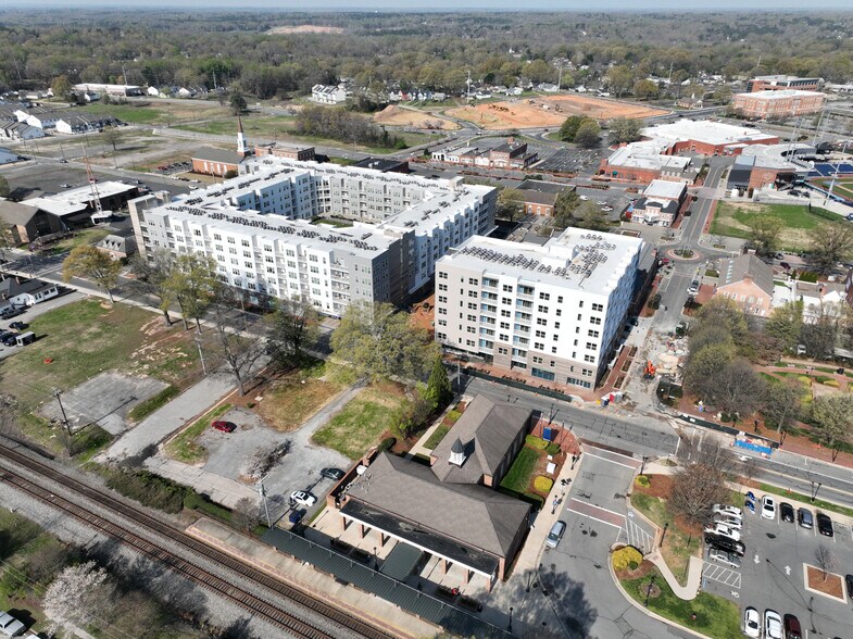 More Photos Of 200 S Main St, Kannapolis Apartments For Lease