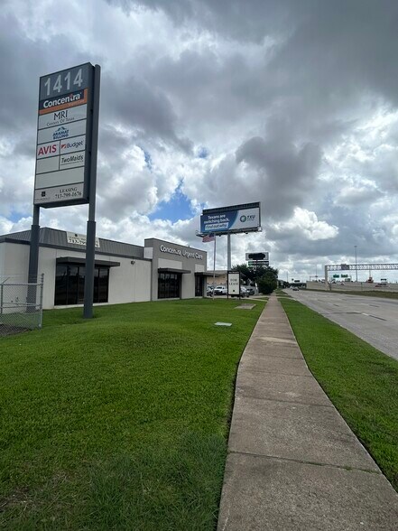 More Photos Of 1414 South Loop W, Houston Medical For Lease