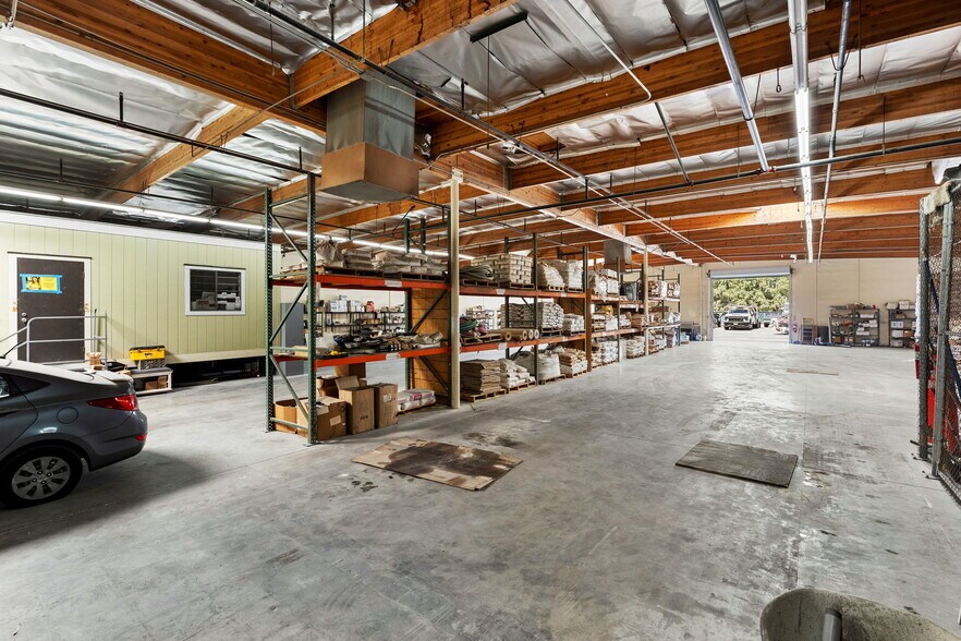 More Photos Of 77570 Enfield Ln, Palm Desert Warehouse For Sale