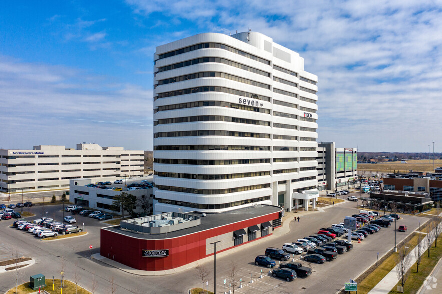 Primary Photo Of 888 W Big Beaver Rd, Troy Coworking Space