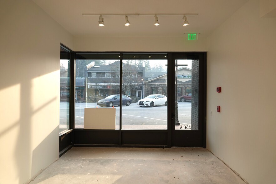More Photos Of 356 Main St, Highlands Freestanding For Lease