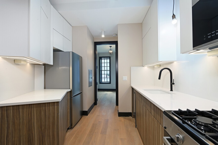 More Photos Of 208 15th St, Jersey City Apartments For Sale
